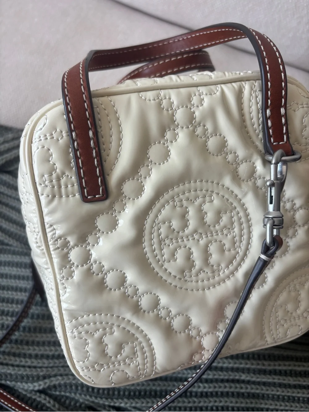 Tory Burch Cream Quilted Leather Cube bag